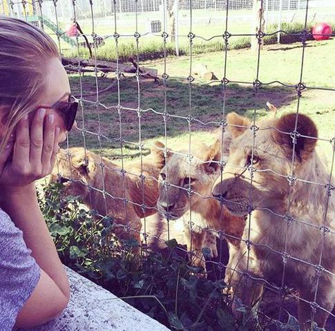 Кейли Куоко отметила день рождения в секретном месте