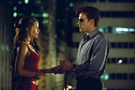 Бена Аффлека и Дженнифер Гарнер связывает многое, в том числе - совместная работа. На фото: кадр из фильма Сорвиголова