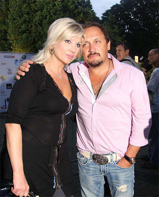 Стас Михайлов с женой.