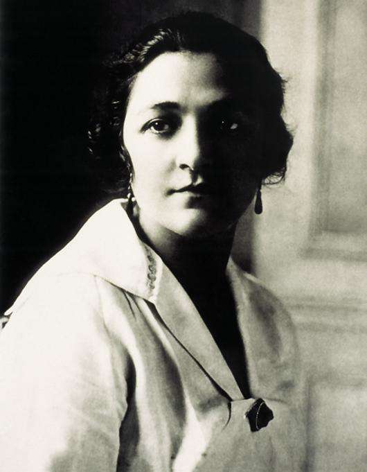 Юная Надя-Грегория мечтала о профессии врача.