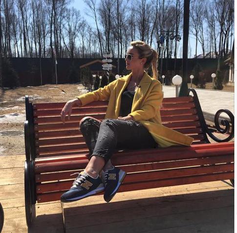 Ольгу Бузову заметили в магазине детской мебели