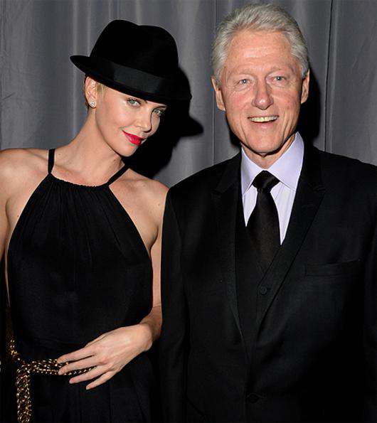 Шарлиз Терон и Билл Клинтон. Фото: www.glamour.ru.