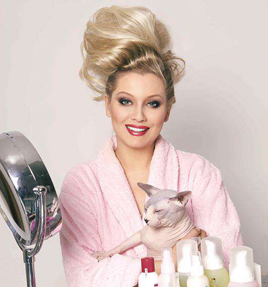 Лена Ленина.