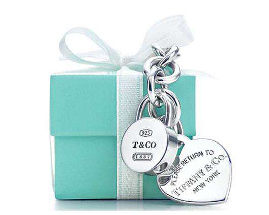 Упаковка Tiffany & Co может изменить цвет. Фото: материалы пресс-служб.