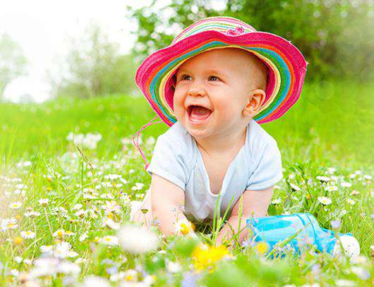 Смех помогает малышу развиваться. Фото: Fotolia/PhotoXPress.ru.