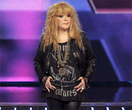 Алла Пугачева.