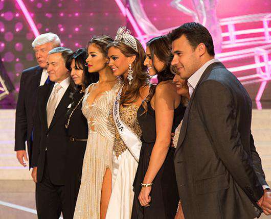 Дональд Трамп, Арас Агаларов, Эмин и Оливия Калпо.