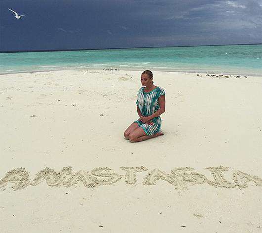 Анастасия Волочкова на Мальдивах. Фото: Instagram.com/volochkova_art.