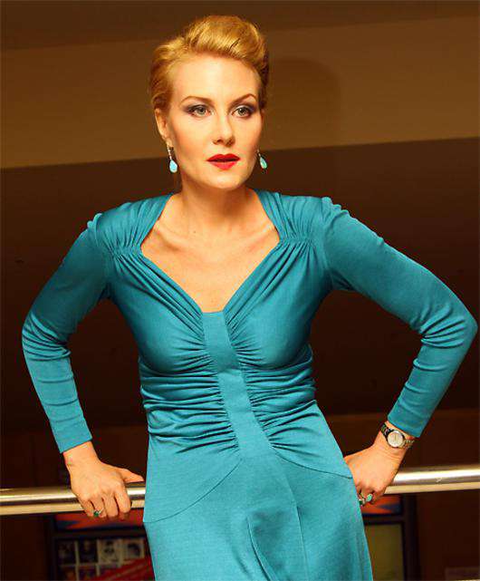 Рената Литвинова.