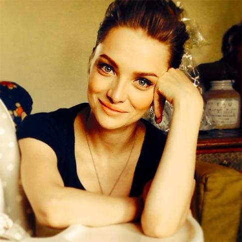 Екатерина Вилкова впервые показала сына