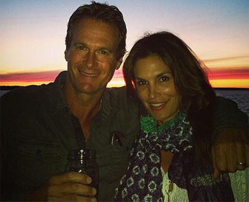 Пьяная Синди Кроуфорд залезла в постель к Джорджу Клуни