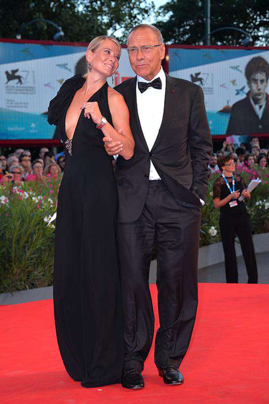 Юлия Высоцкая и Андрей Кончаловский на венецианском кинофестивале. Фото: All Over Press.