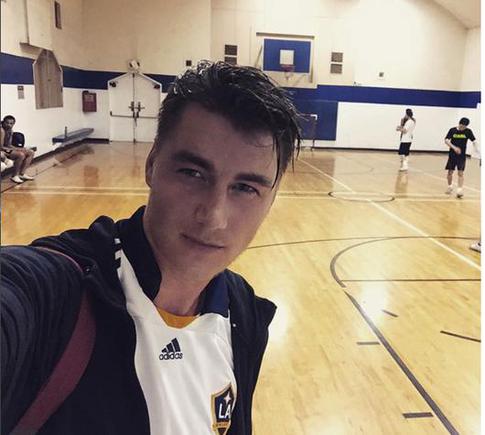 Алексей Воробьев решил найти себе невесту