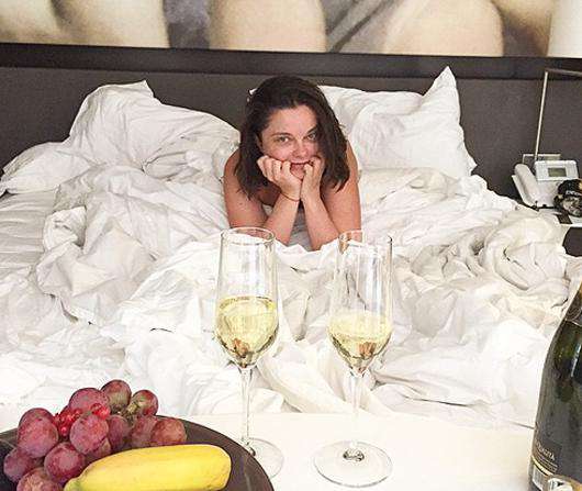 Наташа Королева любит подразнить своих поклонников. Фото: Instagram.com/natellanatella.