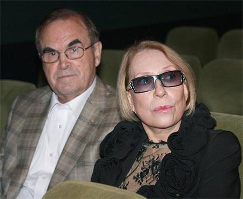 У Инны Чуриковой украли личные вещи