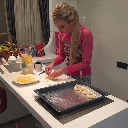 Ольга Бузова готовит по ночам. Фото: Instagram.com/buzova86.