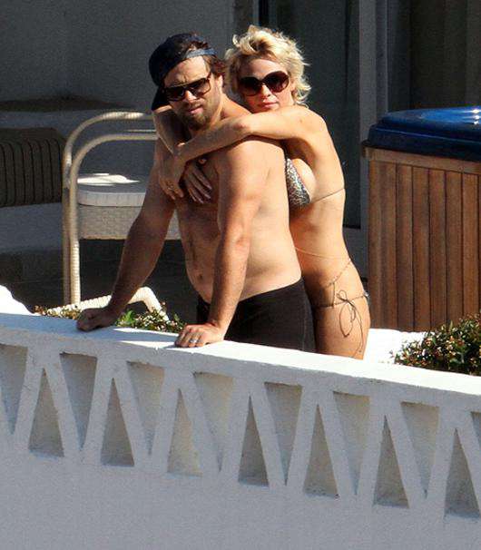 Памела Андерсон и Рик Саломон. Фото: All Over Press.