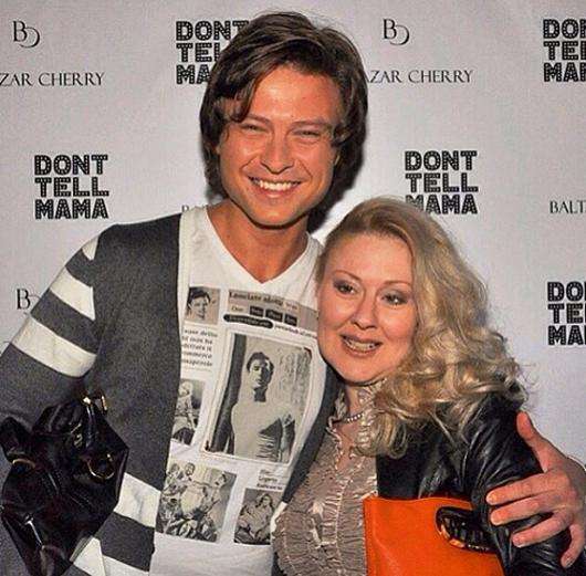 Адвокат Прохора Шаляпина Майя Сандлер увлекается интернет-шутками. Фото: Instagram.com/advokatsandler.