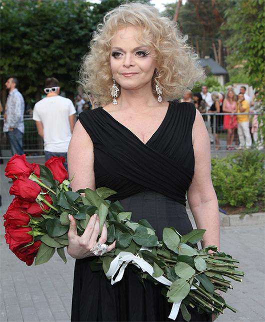 Лариса Долина.