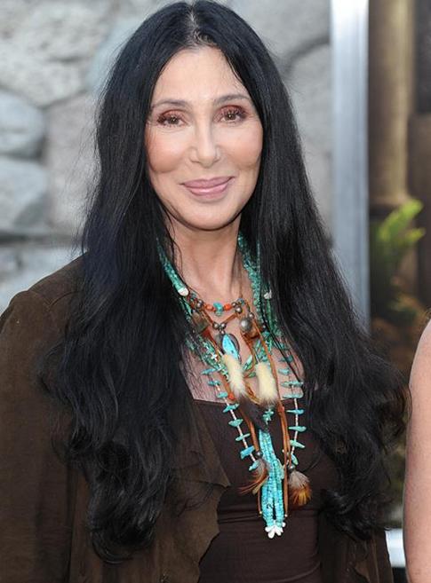 Шер продает недвижимость