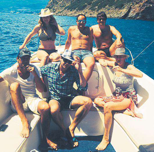 Друзья актера Михаила Дорожкина. Фото: материалы пресс-служб.