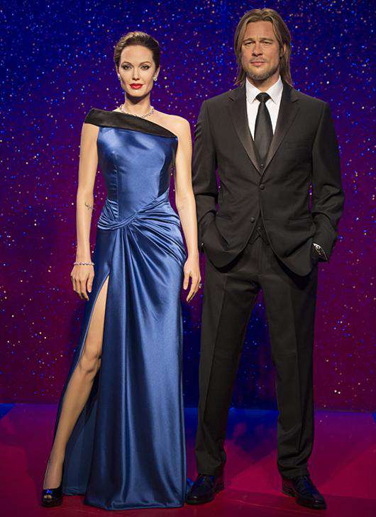 Новые восковые фигуры Анджелины Джоли и Брэда Питта. Фото: Rex Features/Fotodom.ru. 