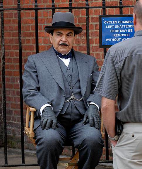 Эркюль Пуаро попрощался со зрителями в образе калеки