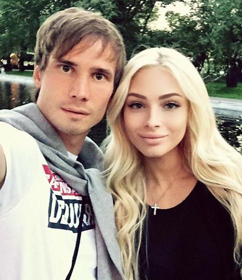 Алена Шишкова ушла от Тимати?