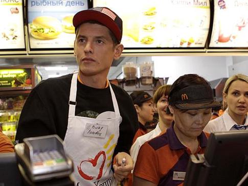 Влад Лисовец продавал картошку фри