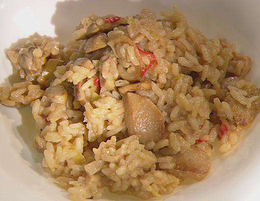 Рис с белыми грибами и острым перцем. Фото: материалы пресс-служб.
