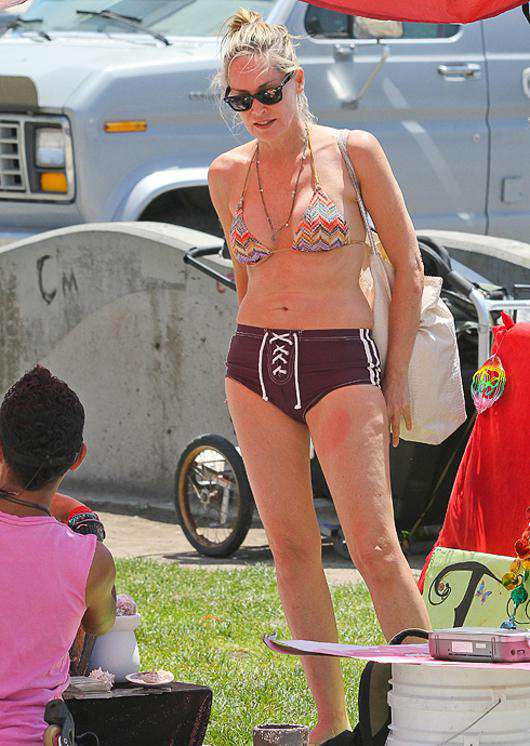 Шэрон Стоун в купальнике. Фото: All Over Press.