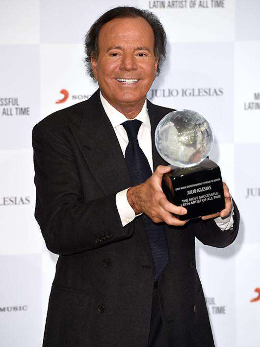 Хулио Иглесиас. Фото: Rex Features/Fotodom.ru.