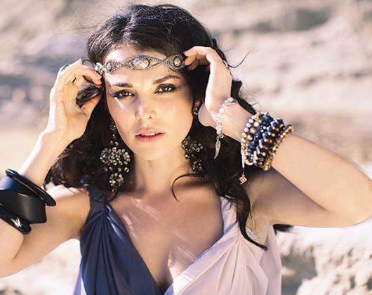 Сати Казанова.