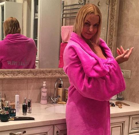 Волочкова показала интимное место