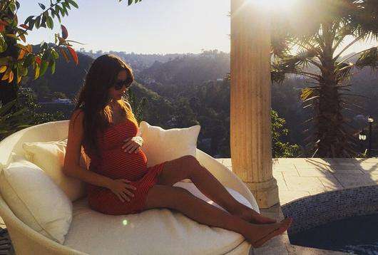 Эту фотографию Кети Топурия опубликовала, когда находилась на 38 неделе беременности. Фото: социальные сети