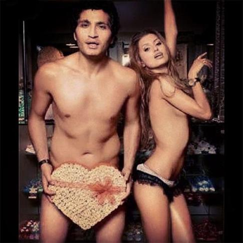 Участник «Дома−2» опубликовал откровенное фото Вики Бони