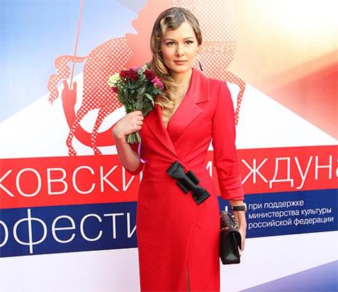 Мария Кожевникова беременна