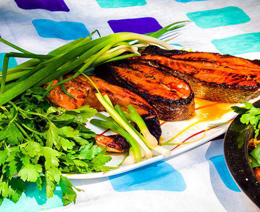 Рыба на решетке.