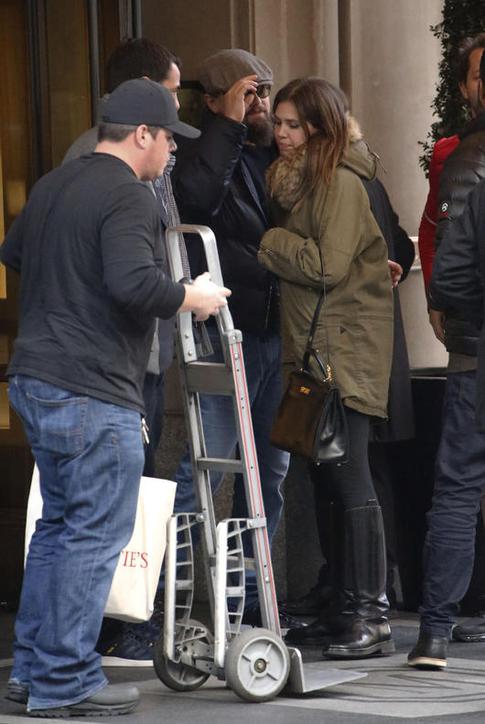 Ди Каприо увел подругу у Абрамовича?