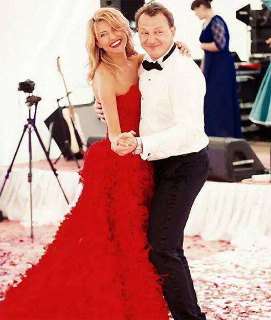 Екатерина Архарова и Марат Башаров. Фото: Instagram.com/arharovakatya.