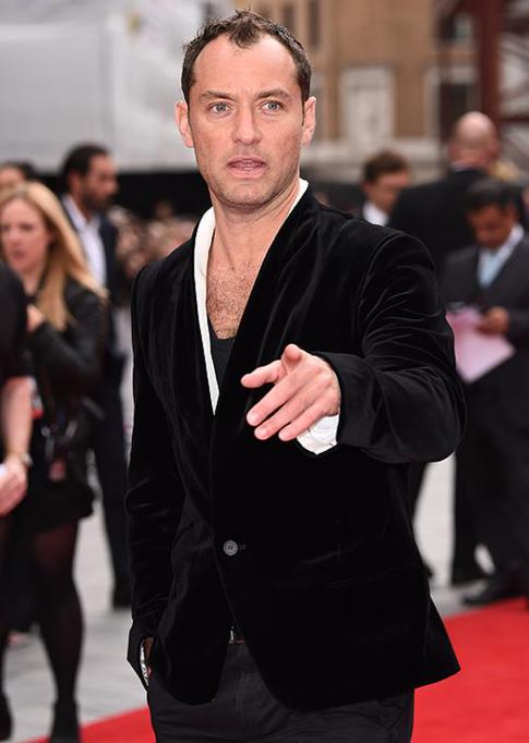 Фото полугодовалой дочки Джуда Лоу попали в Сеть