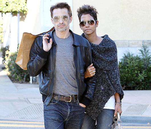 Холли Берри и Оливье Мартинес. Фото: Rex Features/Fotodom.ru.