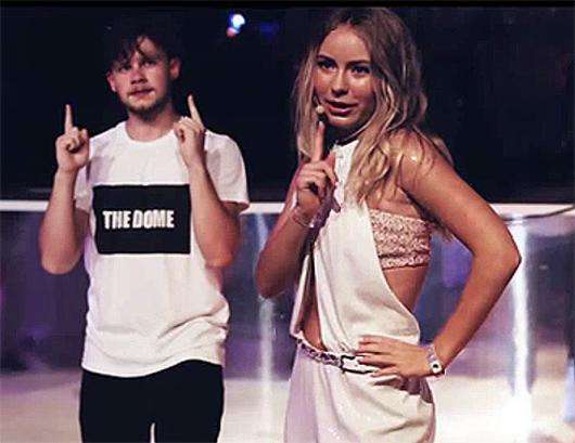 Александра Жулина стала певицей. Фото: www.youtube.com.