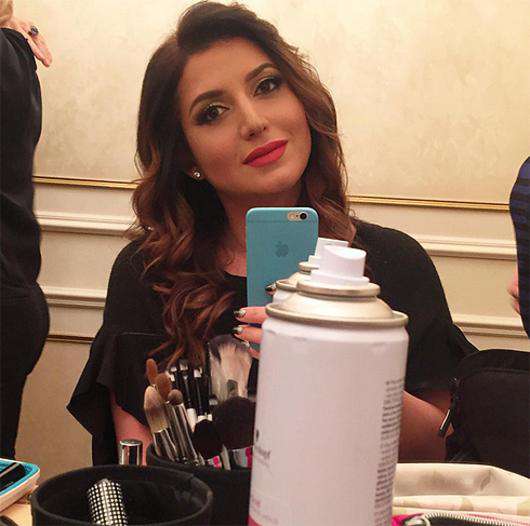 Жасмин перестала скрывать беременность. Фото: Instagram.com/jasminshor.