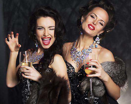 Какие сюрпризы готовит Новый год, если слишком довериться брызгам шампанского? Фото: Fotolia/PhotoXPress.ru.
