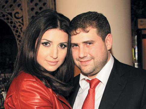 Супруг Жасмин стал мэром