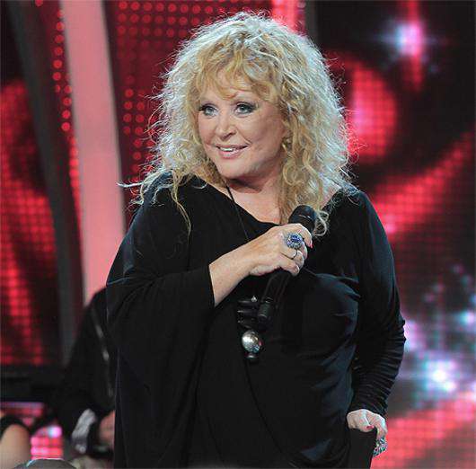 Алла Пугачева.