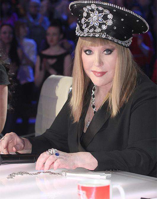 Алла Пугачева.