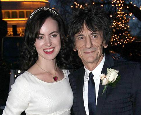 Гитарист Rolling Stones женился