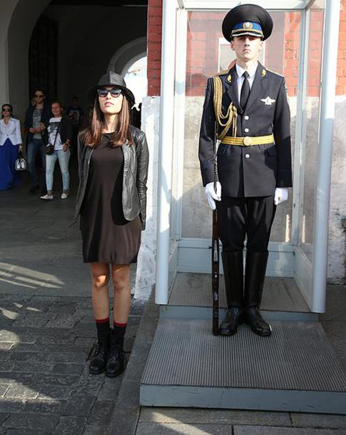 Саша Грэй оценила кремлевский караул